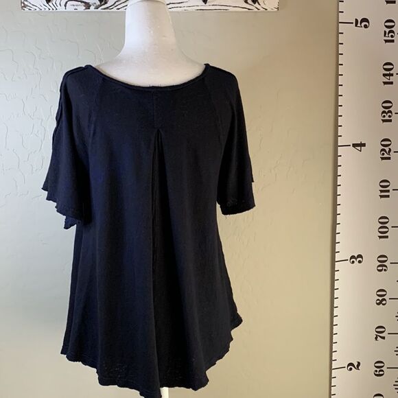 FREE People extra small black V-neck short sleeve top pleated front at bodice - Picture 7 of 14